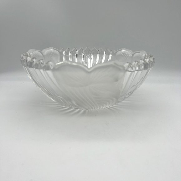 Crystal Glass Serving Bowl Floral Design - 8.5" - Picture 4 of 7